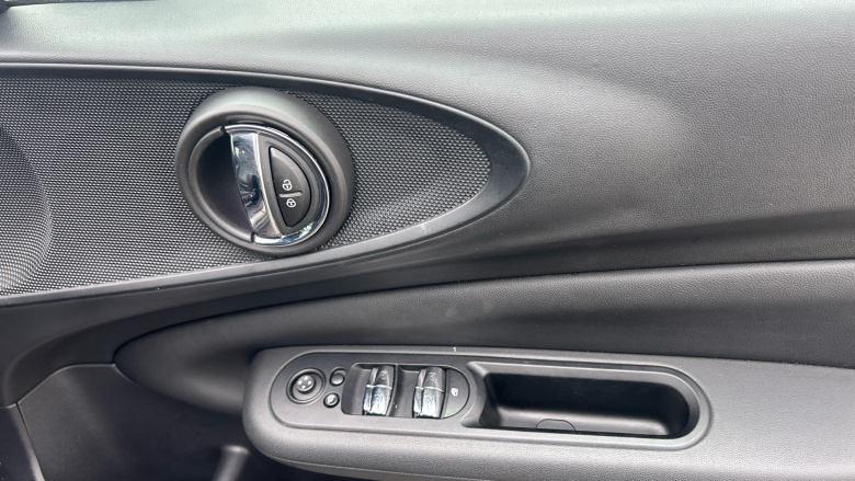 MINI Clubman 2.0 Cooper S Sport 6dr Petrol Estate